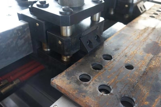1200KN Servo Feed khoan lực Cnc tấm lỗ máy khoan với 26mm Max đâm đường kính