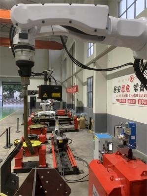 Robot hàn chính xác cao cho tháp cấu trúc thép hàn chân
