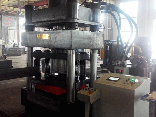 QJ25 Máy cắt góc thủy lực CNC với xoay khuôn cắt góc
