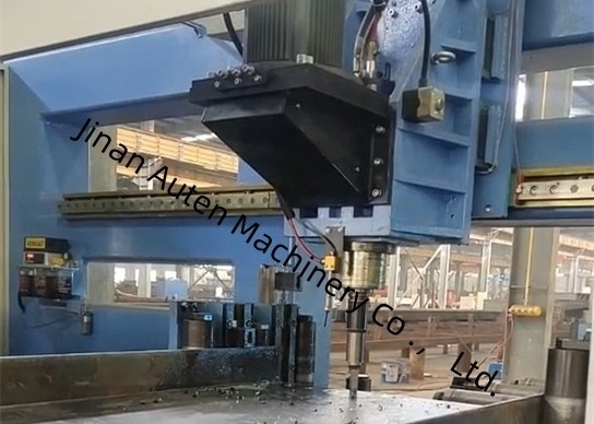 3 bộ tạp chí công cụ 3D CNC H Beam Drilling Tapping And Cutting Machine Φ10 Đơn vị đánh dấu thủy lực