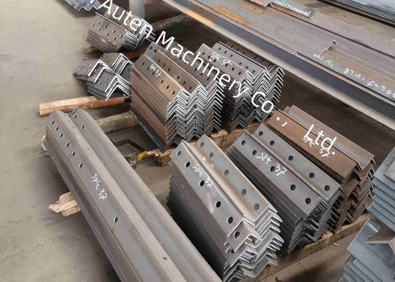Máy đột và cắt thép góc quy mô lớn với đột CNC, đánh dấu và cắt dây được sử dụng để xây dựng cầu kết cấu thép