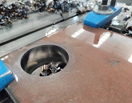 Máy xay khoan tấm CNC tốc độ cao với điều khiển servo