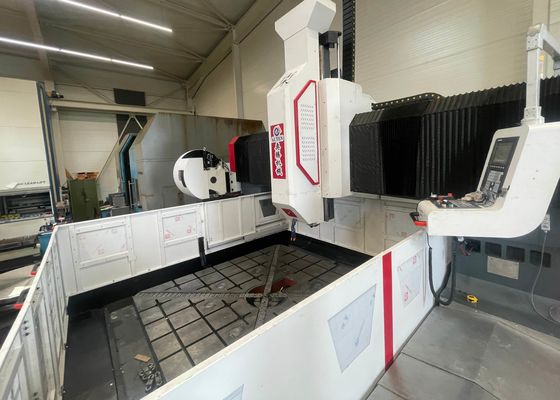 Kích thước phôi 2000x2000mm Máy khoan CNC tốc độ cao cho tấm và tấm ống