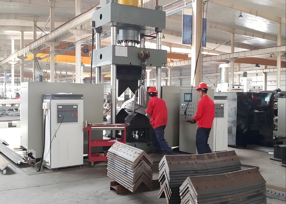Máy uốn tự động CNC gia nhiệt tạo gân cho thép góc, độ dày tấm 2-20mm