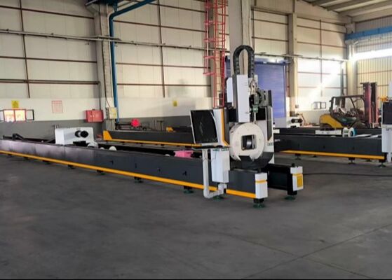 Mô hình LC2412 máy cắt ống laser CNC sử dụng Max6000 Laser Power