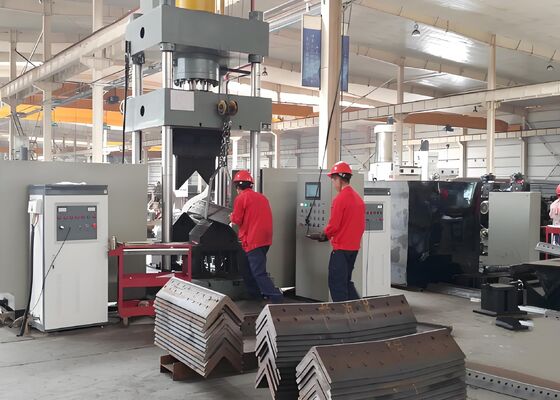 2-16mm Bending Plate Thickness Cnc Angle Metal Heat And Bend Machine 3 CNC Axis