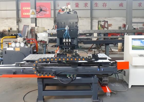 Được sử dụng cho ngành công nghiệp tháp thép Máy đột dập tấm Cnc 4 Máy đột dập Cnc