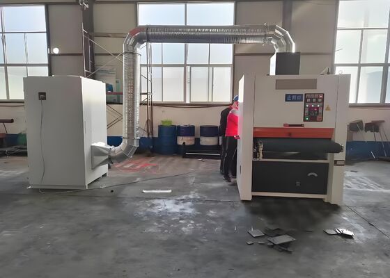 Máy đánh bóng kim loại để loại bỏ các vết nứt từ bề mặt kim loại