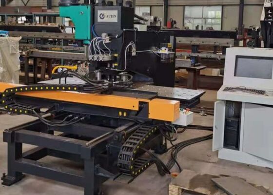 Máy đột dập, đánh dấu, khoan tấm CNC đường kính 26mm, kích thước chữ 14*10*19mm