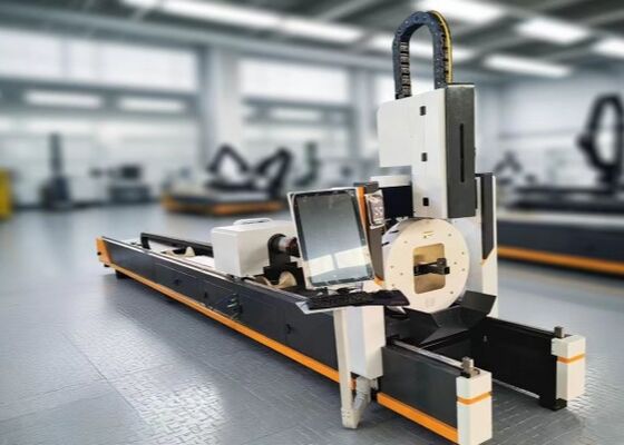 Mô hình LC2412 máy cắt ống laser CNC sử dụng Max6000 Laser Power