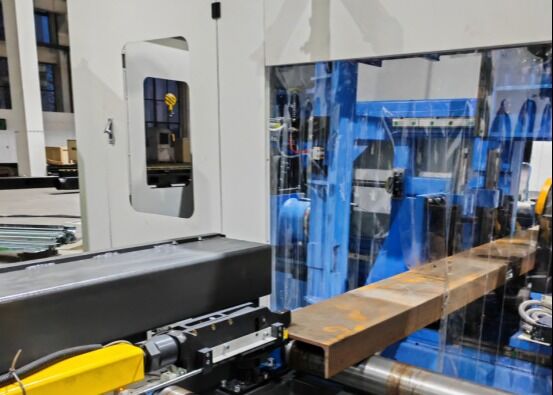 Máy khoan, cưa và cắt dầm chữ I CNC đường kính lỗ tối đa 40mm có điều khiển PLC
